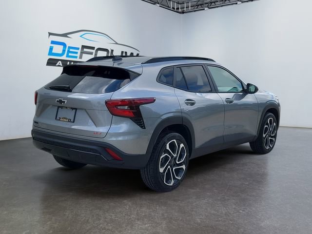 2025 Chevrolet Trax RS photo 3