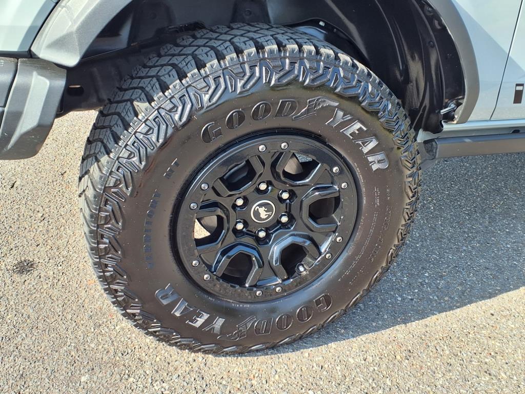 2021 Ford Bronco First Edition photo 22
