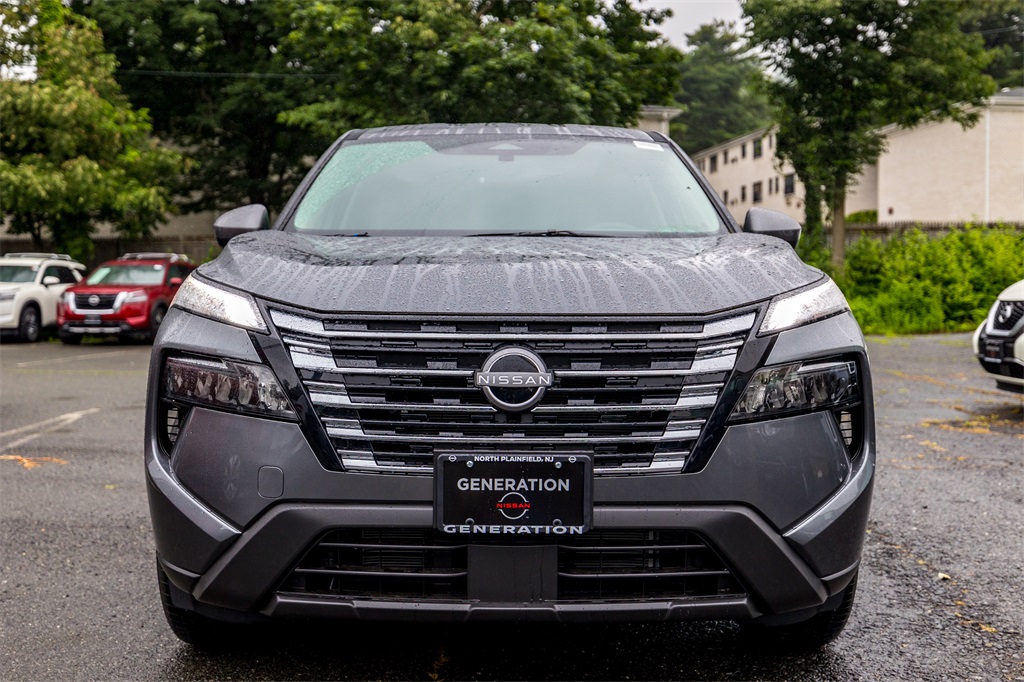 2025 Nissan Rogue SV photo 2