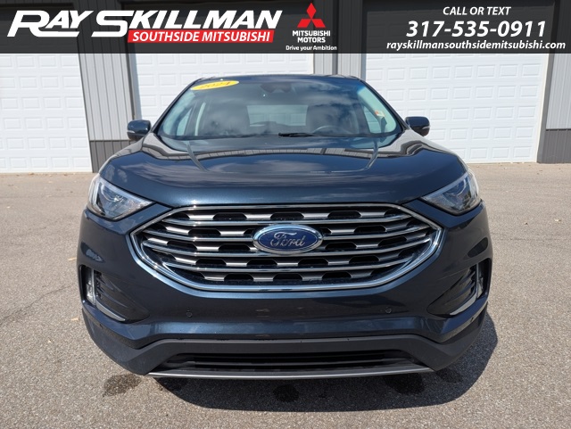 2024 Ford Edge Titanium photo 2