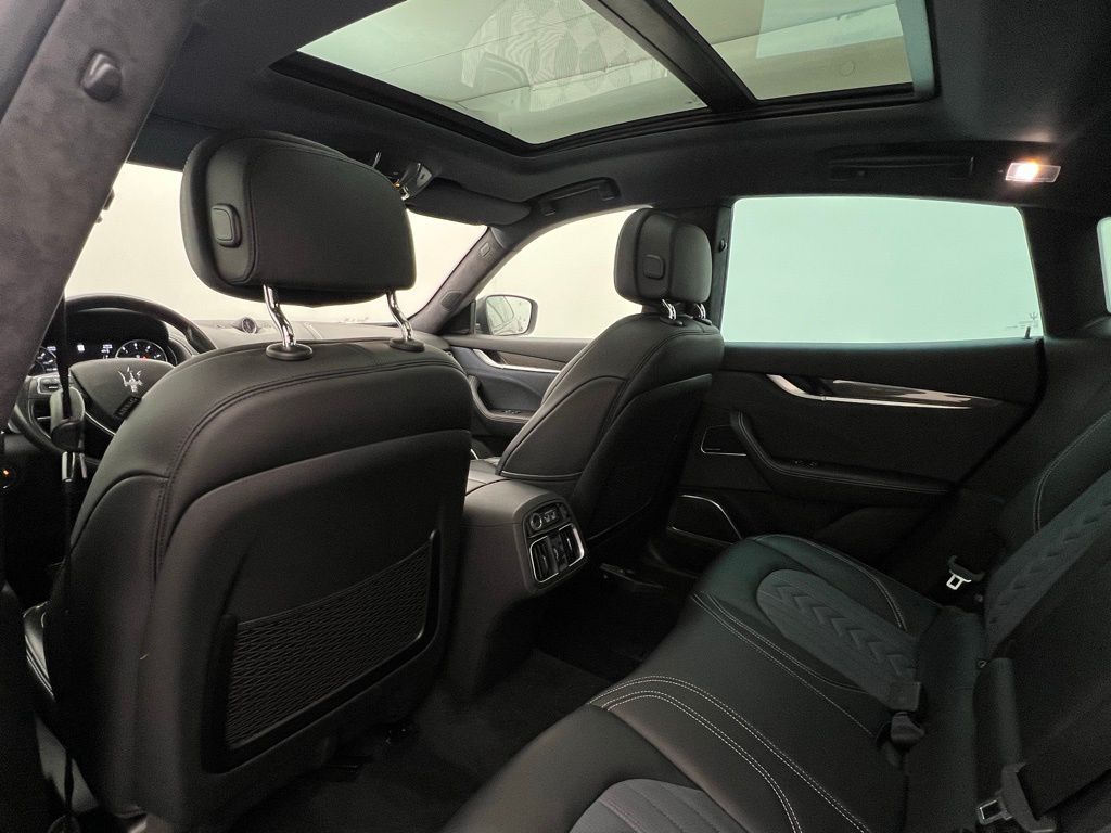 2022 Maserati Levante GT photo 31