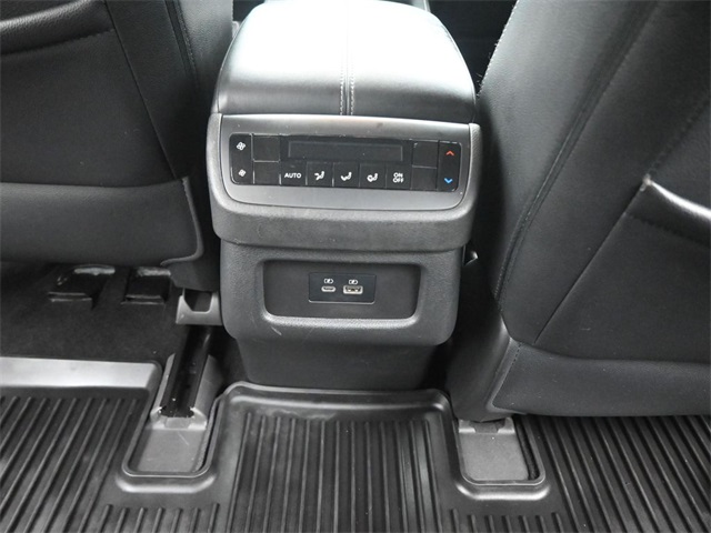2022 Nissan Pathfinder SV photo 21