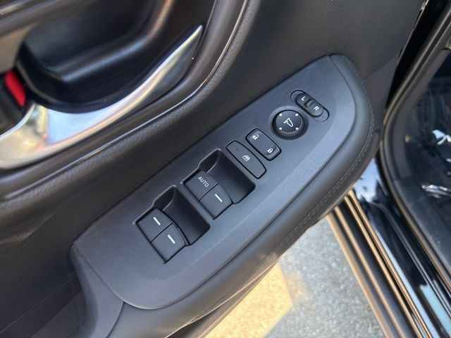 2026 Honda HR-V LX photo 11