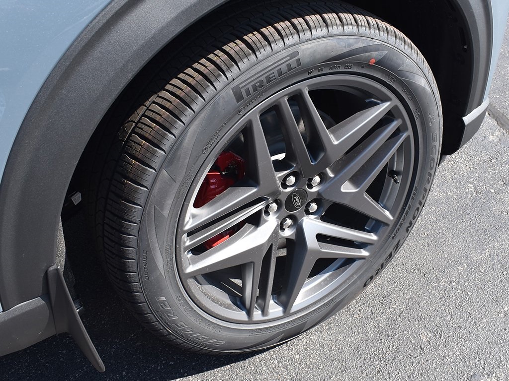 2025 Ford Explorer ST-Line photo 9
