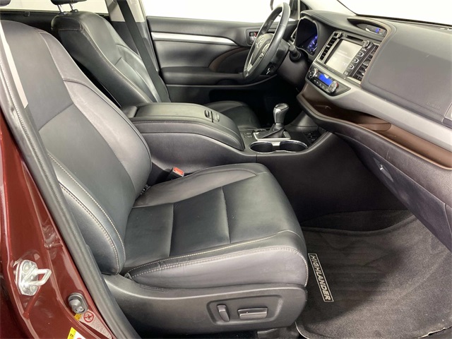 2019 Toyota Highlander SE XLE photo 5