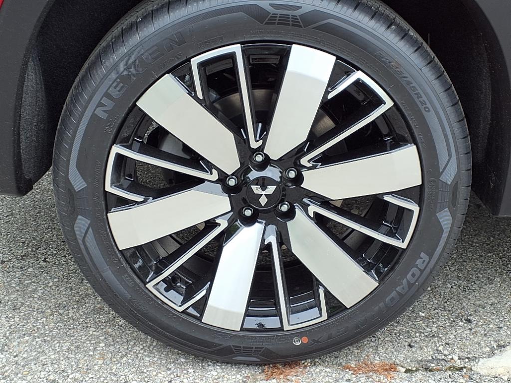2025 Mitsubishi Outlander SE S-AWC photo 4