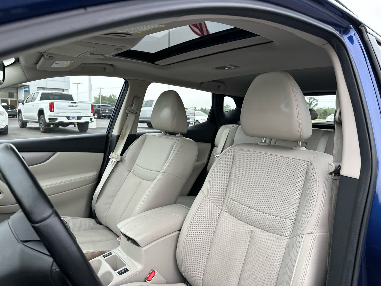 2020 Nissan Rogue Sport SL photo 33