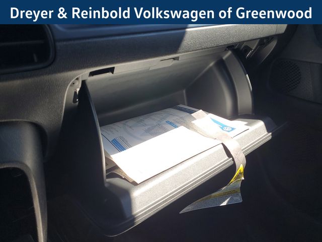 2025 Volkswagen ID. Buzz Pro Plus photo 34
