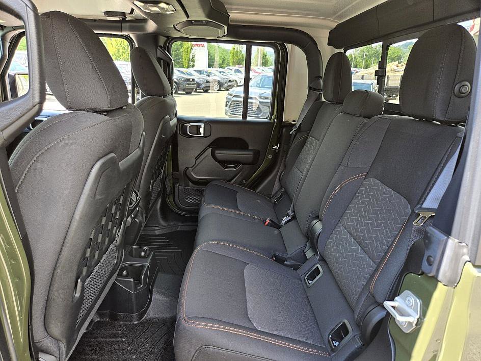 2023 Jeep Gladiator Mojave photo 8
