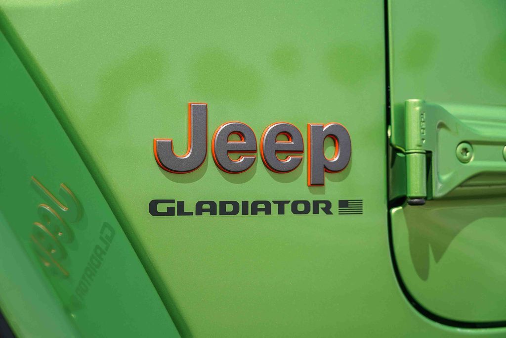 2025 Jeep Gladiator Mojave photo 4