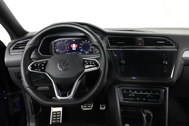 2022 Volkswagen Tiguan SEL Premium R-Line photo 2