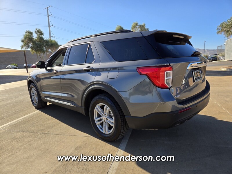 2023 Ford Explorer XLT photo 4
