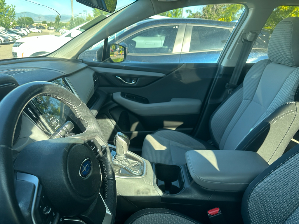 2021 Subaru Outback Premium photo 2