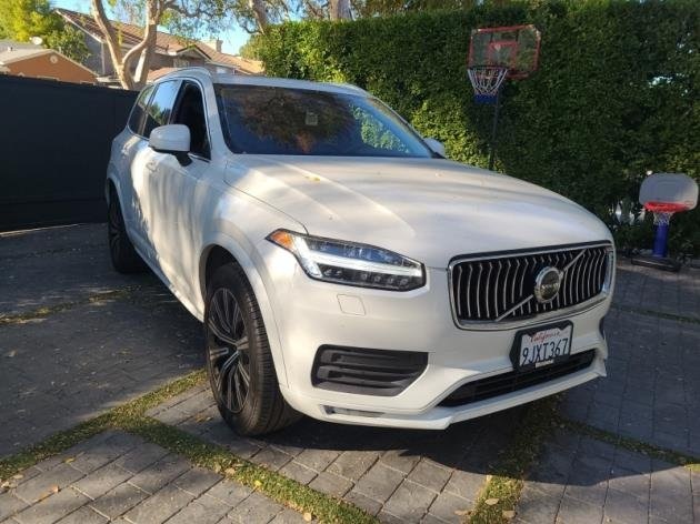 2023 Volvo XC90 B5 Core AWD photo 4