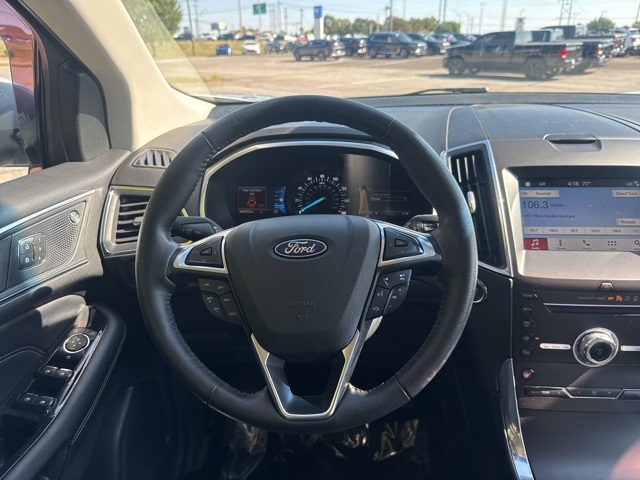 2019 Ford Edge Titanium photo 12