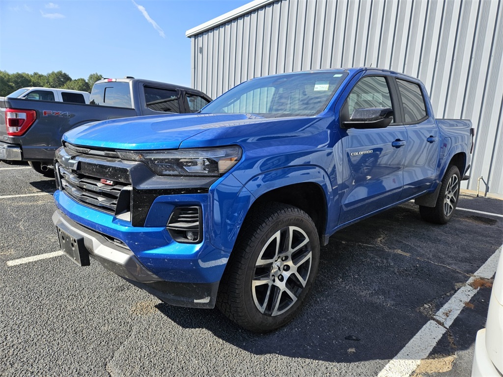 2024 Chevrolet Colorado Z71 photo 5