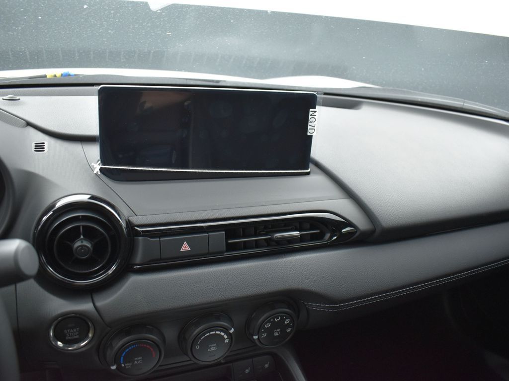 2025 Mazda MX-5 Miata Miata photo 14