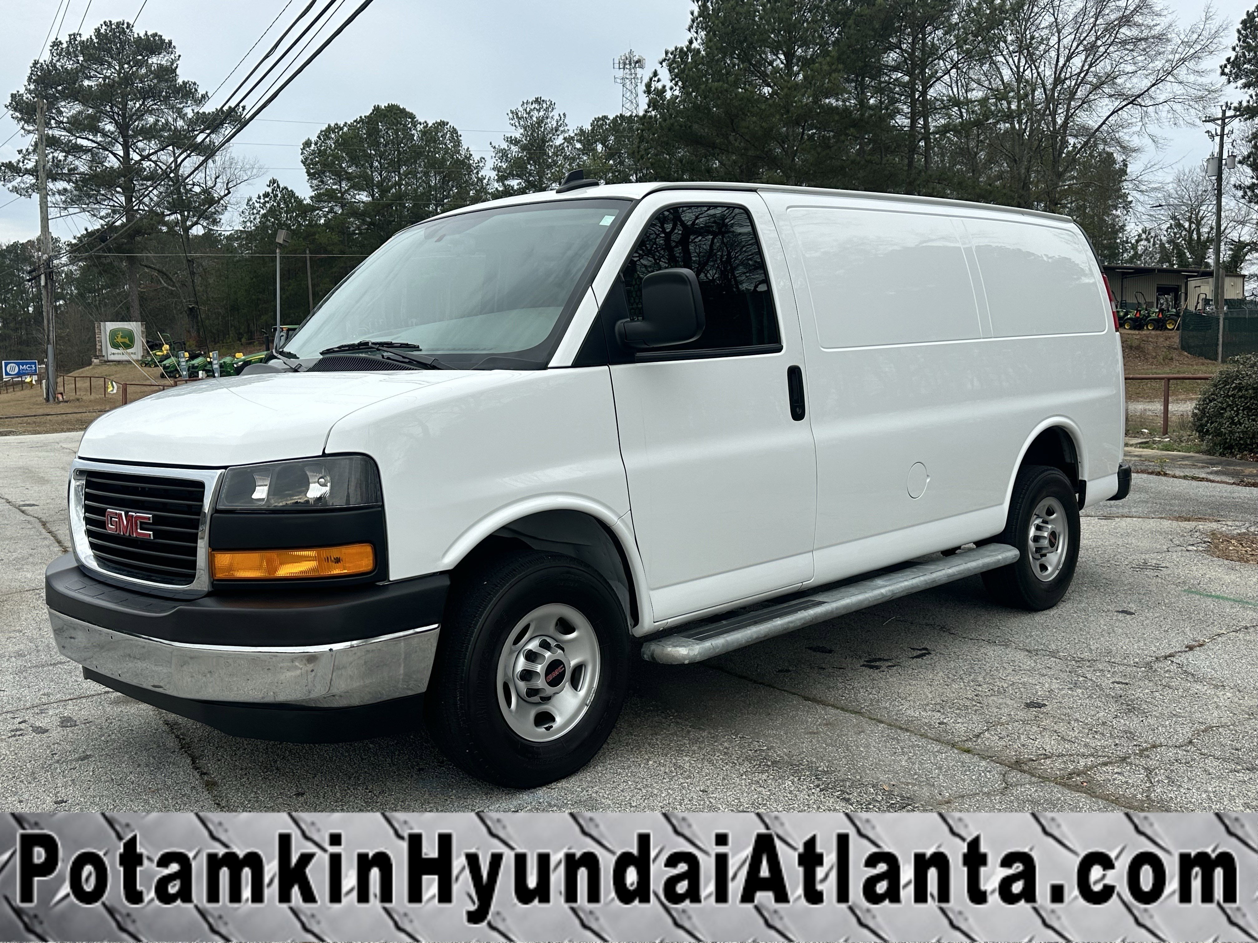 2024 GMC Savana Cargo Work Van's photo