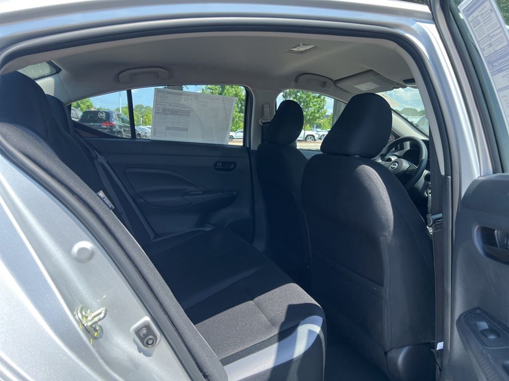 2025 Nissan Versa S photo 14
