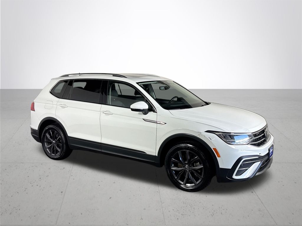 2022 Volkswagen Tiguan SE photo 4