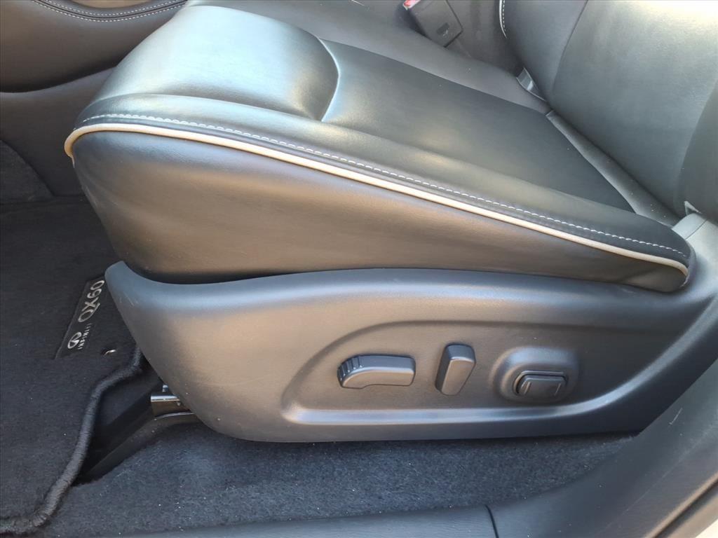 2020 Infiniti QX60 Luxe photo 4