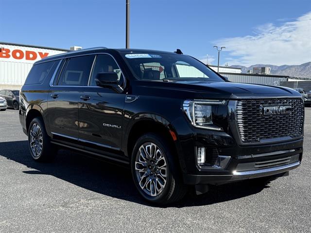 2024 GMC Yukon XL Denali Ultimate's photo
