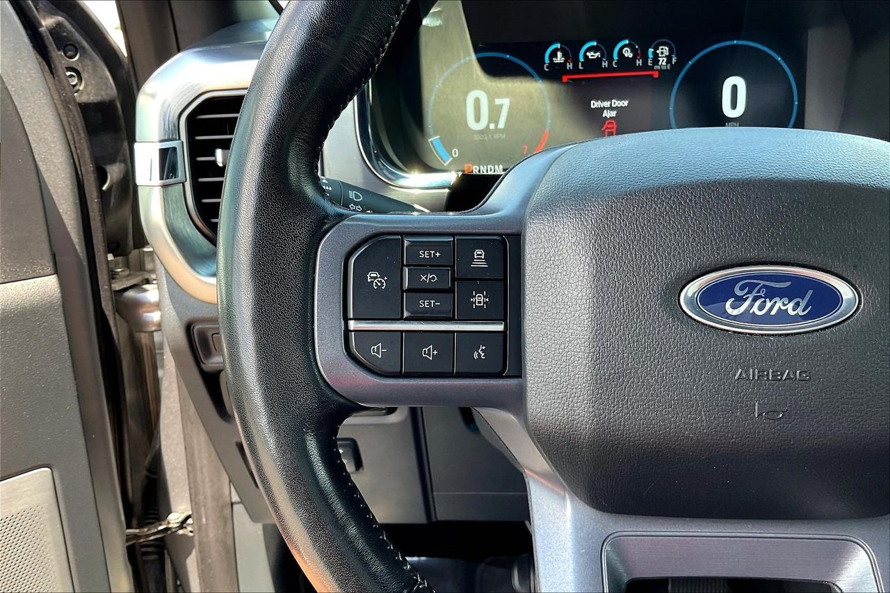 2023 Ford F-150 Lariat photo 10