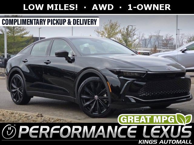 2025 Toyota Crown Nightshade's photo