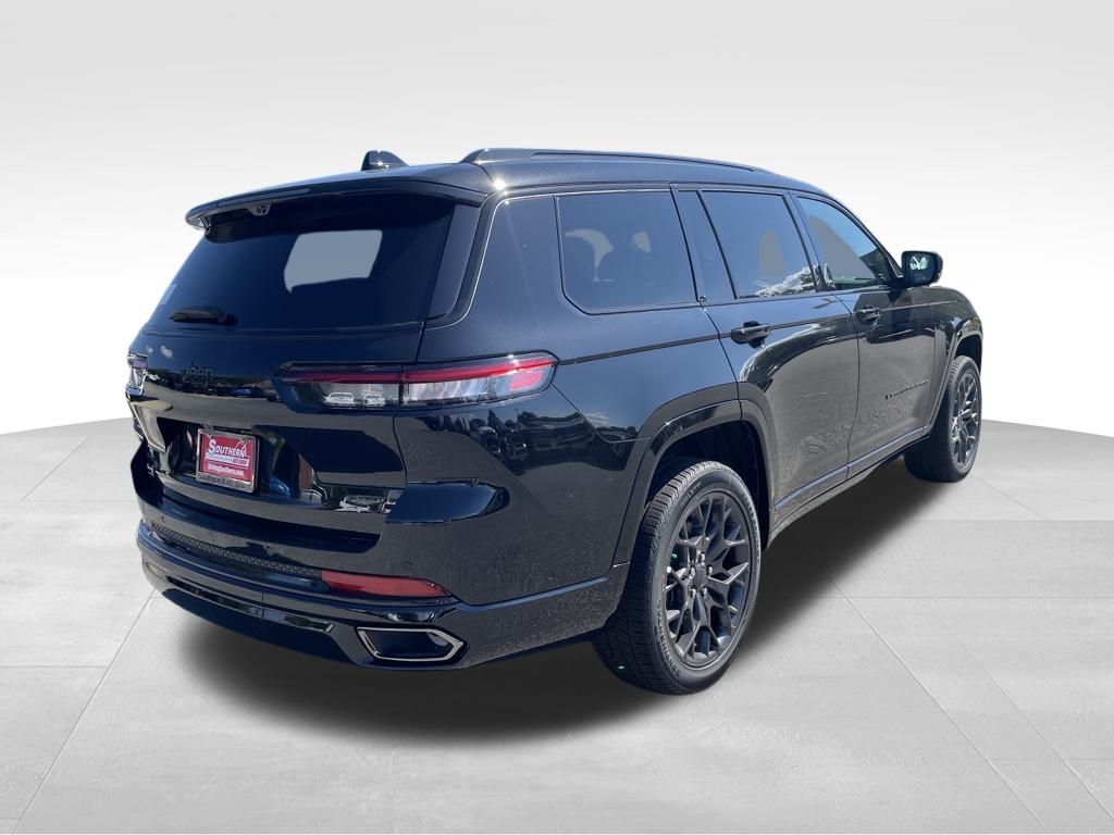 2025 Jeep Grand Cherokee L Summit photo 2