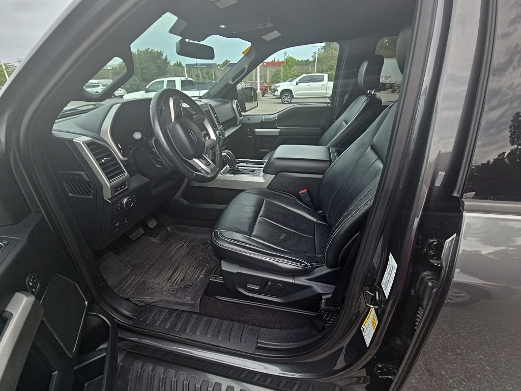 2020 Ford F-150 Lariat photo 11