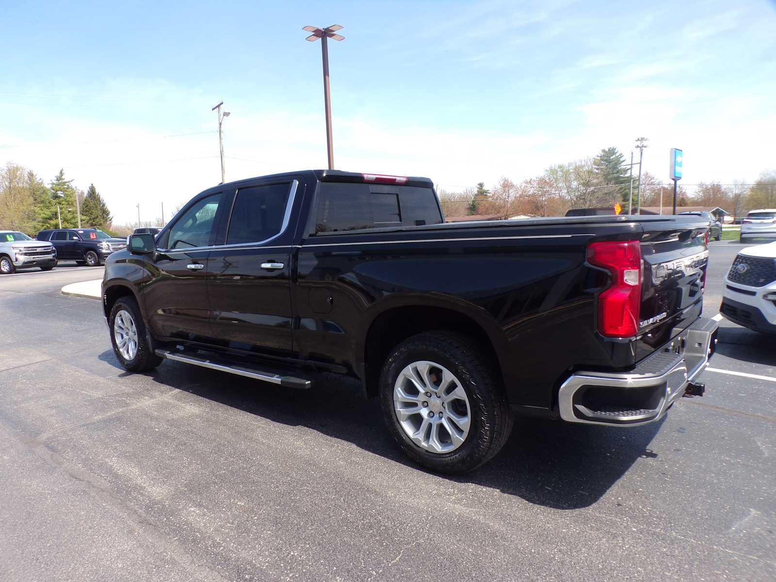 2023 Chevrolet Silverado 1500 LTZ photo 5
