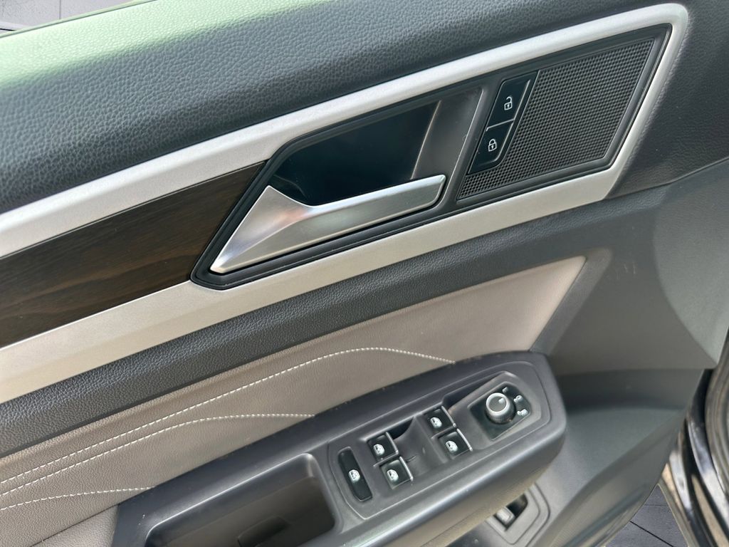 2021 Volkswagen Atlas V6 SE Technology photo 11
