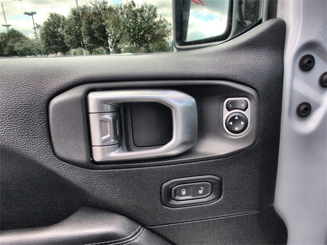 2019 Jeep Wrangler Unlimited Sahara photo 10
