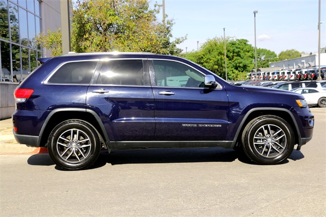 2017 Jeep Grand Cherokee Limited photo 4
