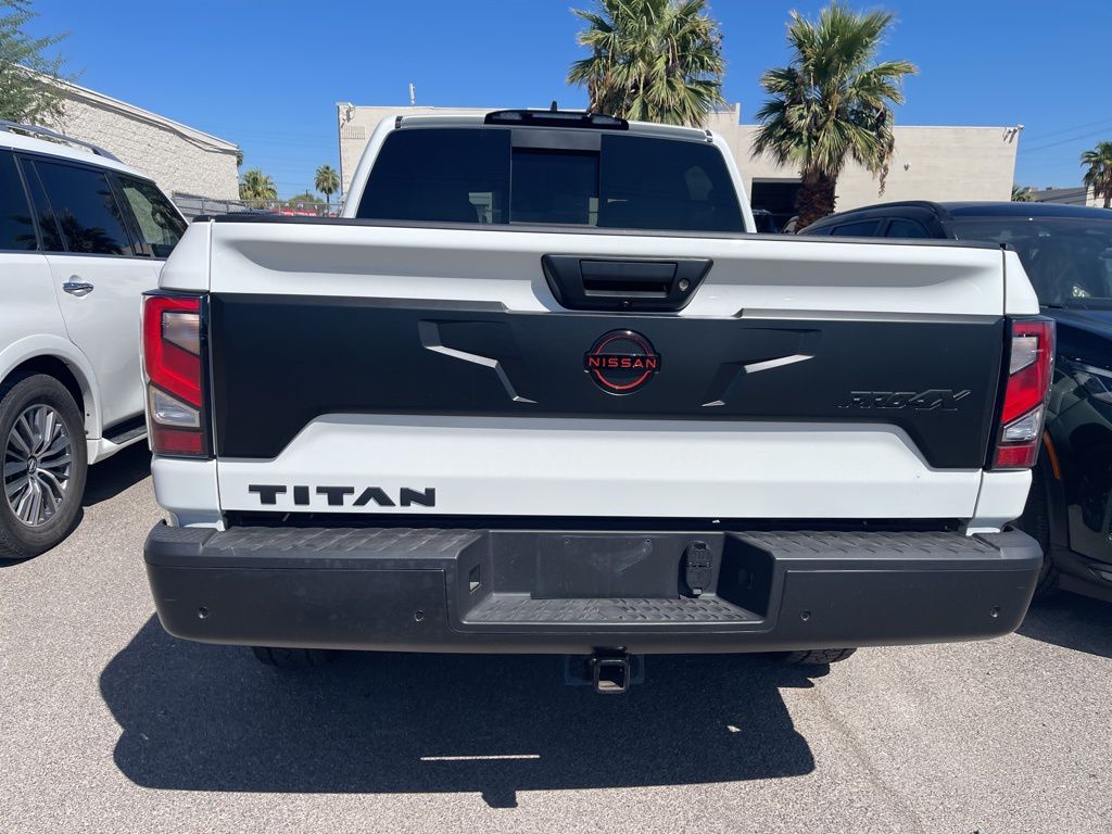 2024 Nissan Titan PRO-4X photo 6