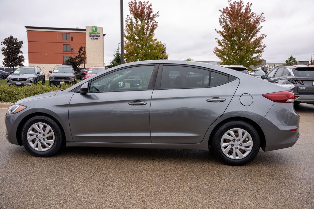 2018 Hyundai Elantra SE photo 4