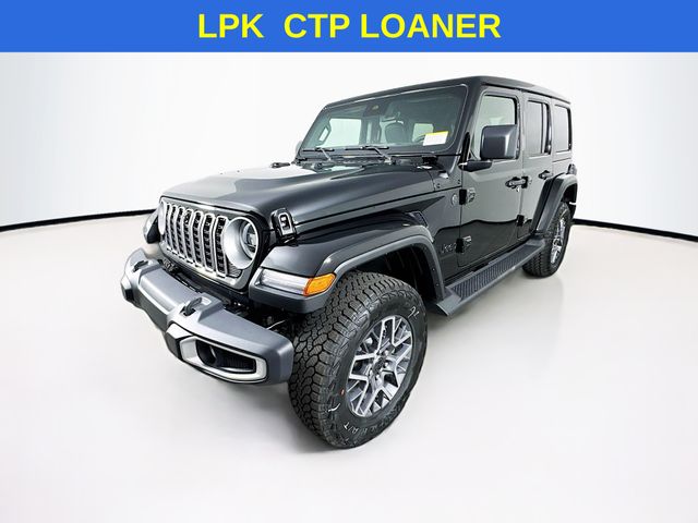 2025 Jeep Wrangler Sahara photo 3
