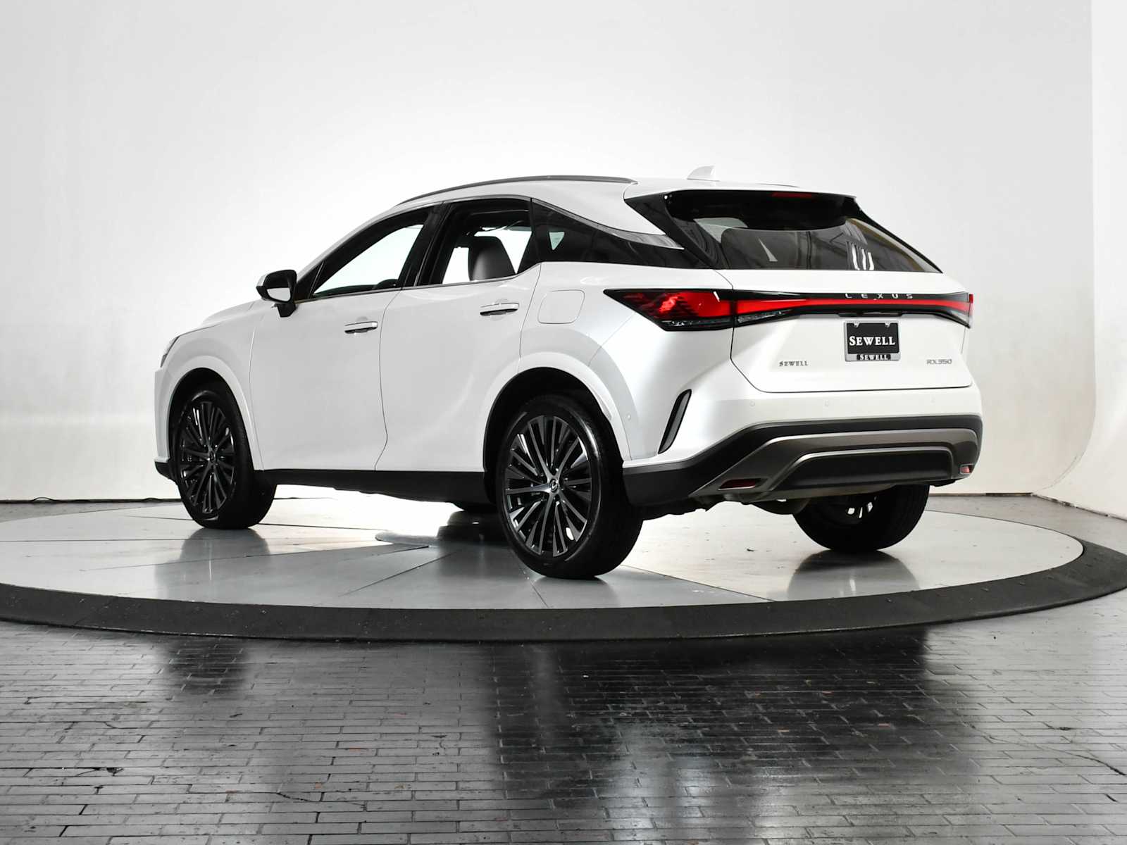 2024 Lexus RX Premium photo 2