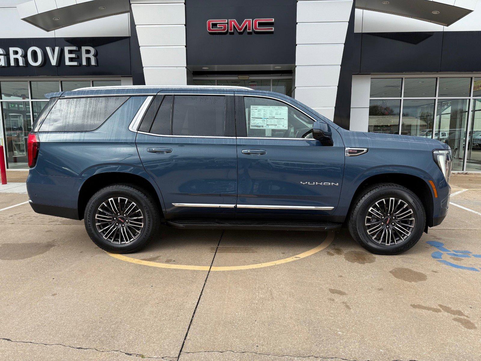 2026 Gmc Yukon photo 2