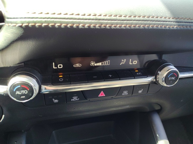 2022 Mazda Mazda3 Preferred photo 23