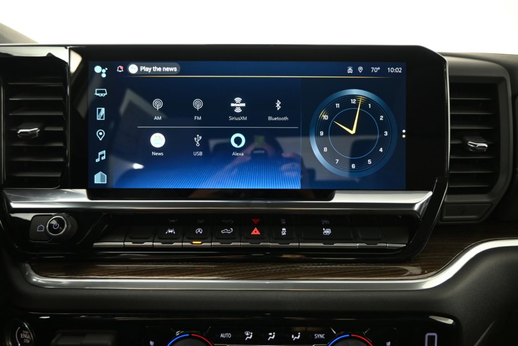 2025 Chevrolet Silverado 1500 LT photo 25