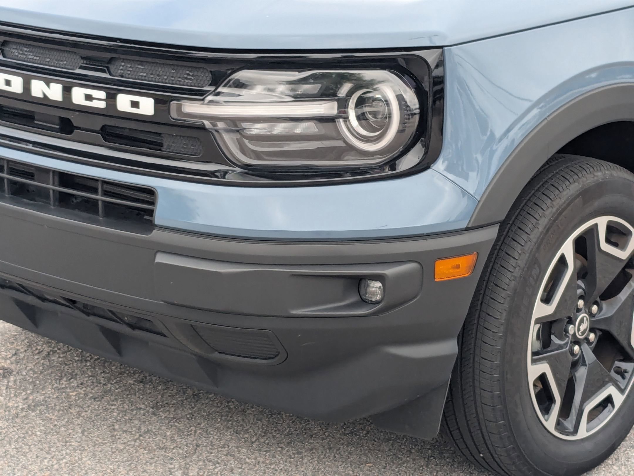 2024 Ford Bronco Sport Outer Banks photo 2