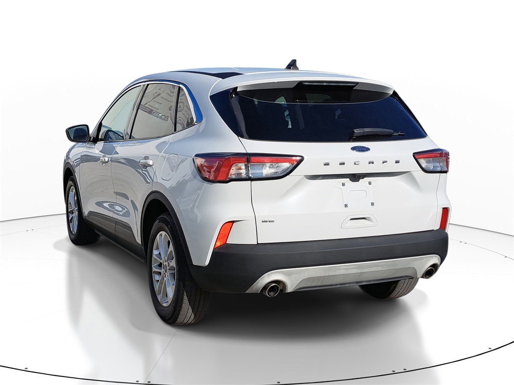 2021 Ford Escape SE photo 2