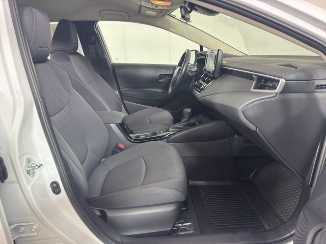 2022 Toyota Corolla LE photo 4