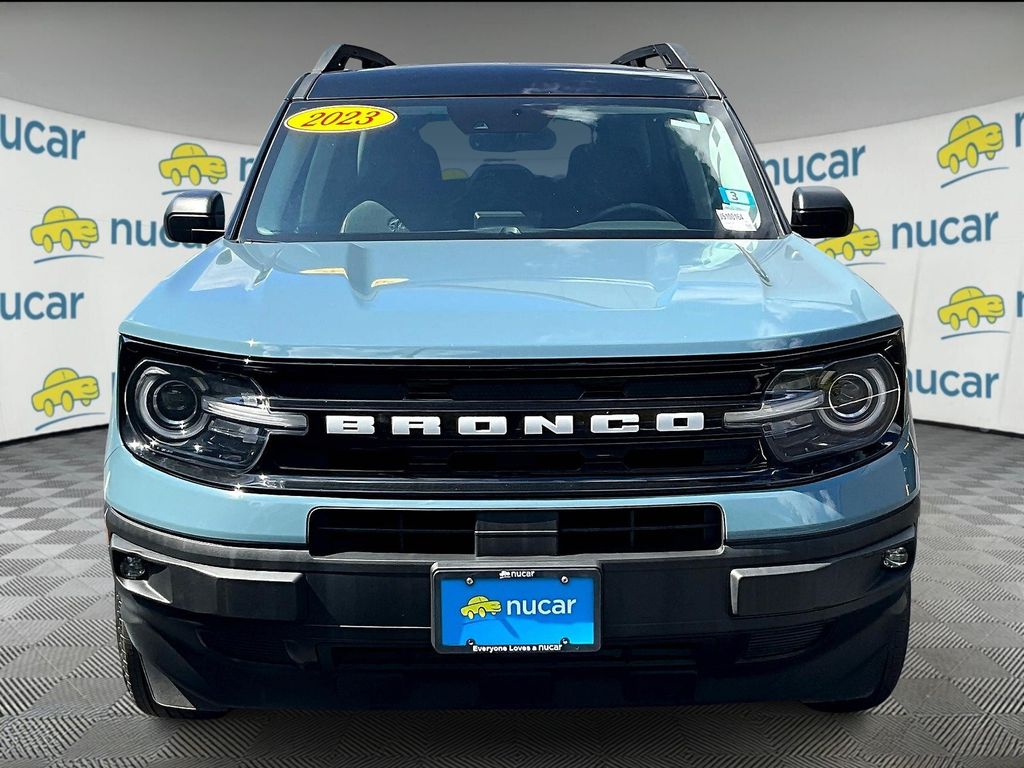 2023 Ford Bronco Sport Outer Banks photo 2