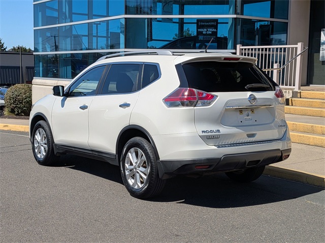 2016 Nissan Rogue SV photo 5