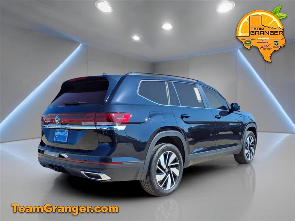 2024 Volkswagen Atlas SE Technology photo 2