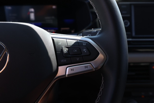 2022 Volkswagen Taos S photo 25
