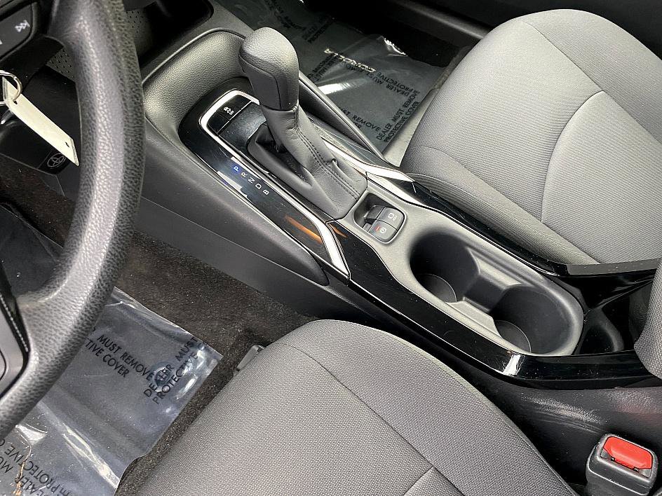 2021 Toyota Corolla LE photo 15