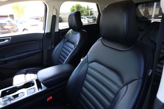 2023 Ford Edge SEL photo 14